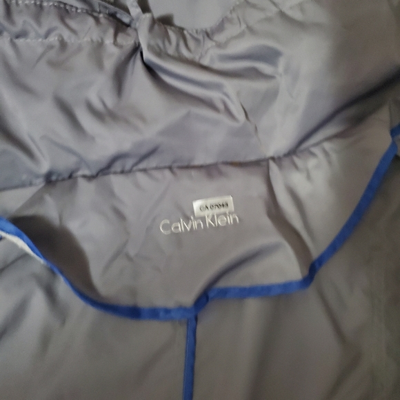 Calvin Klein Packable Jacket - Picture 6 of 6